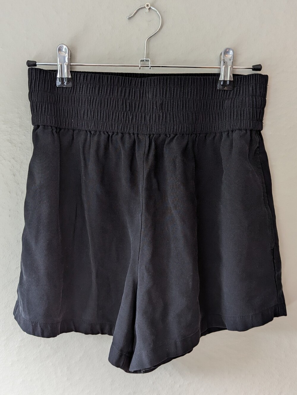 Open Edit Black Women's Smocked Waist Shorts
